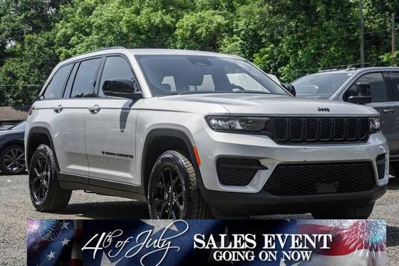 JEEP GRAND CHEROKEE 2024 1C4RJHAG5RC108544 image